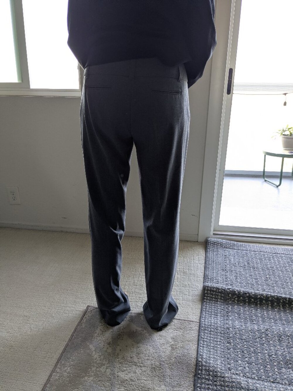 Daisy Fuentes ladies grey pants - size 8